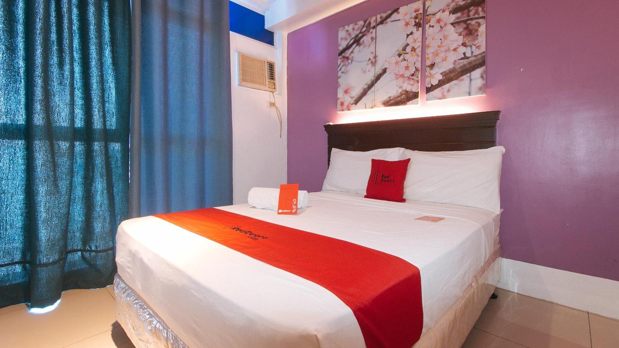 RedDoorz @ Melbourne Suites Makati Makati City Zewnętrze zdjęcie