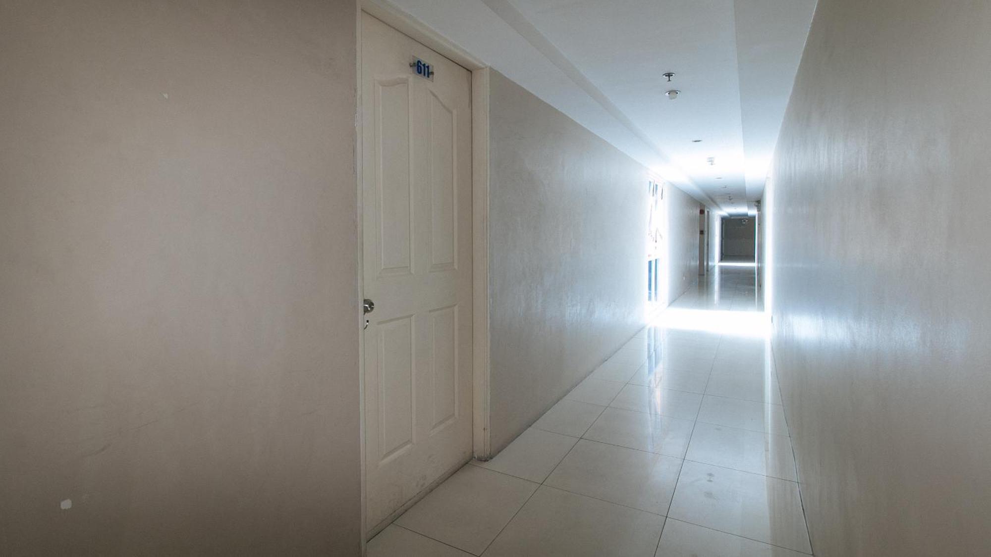 RedDoorz @ Melbourne Suites Makati Makati City Zewnętrze zdjęcie